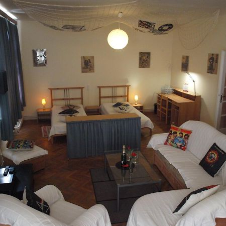 Apartmany Rossa Louny Exterior photo